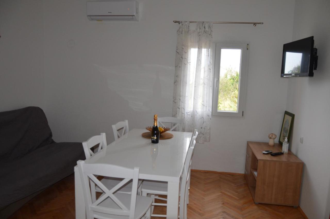Apartments By The Sea Stara Novalja, Pag - 9396 Экстерьер фото
